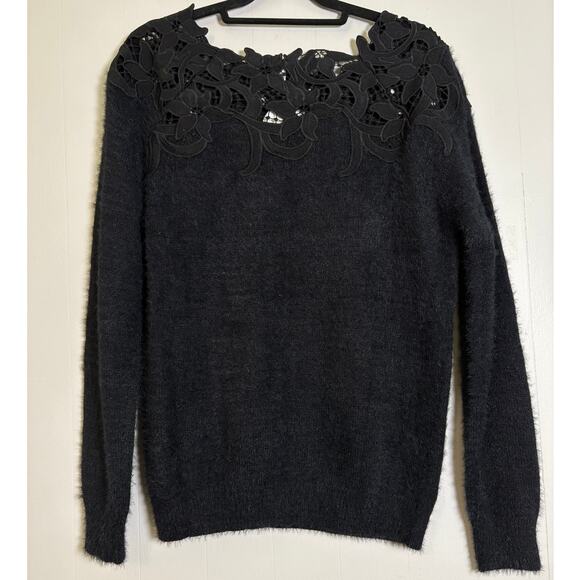 En Créme Black Cut Out Neckline Fuzzy Pullover Crewneck Sweater BNWT - Picture 1 of 5